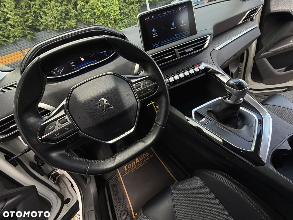 Peugeot 3008 BlueHDi 120 Stop & Start Allure - 32