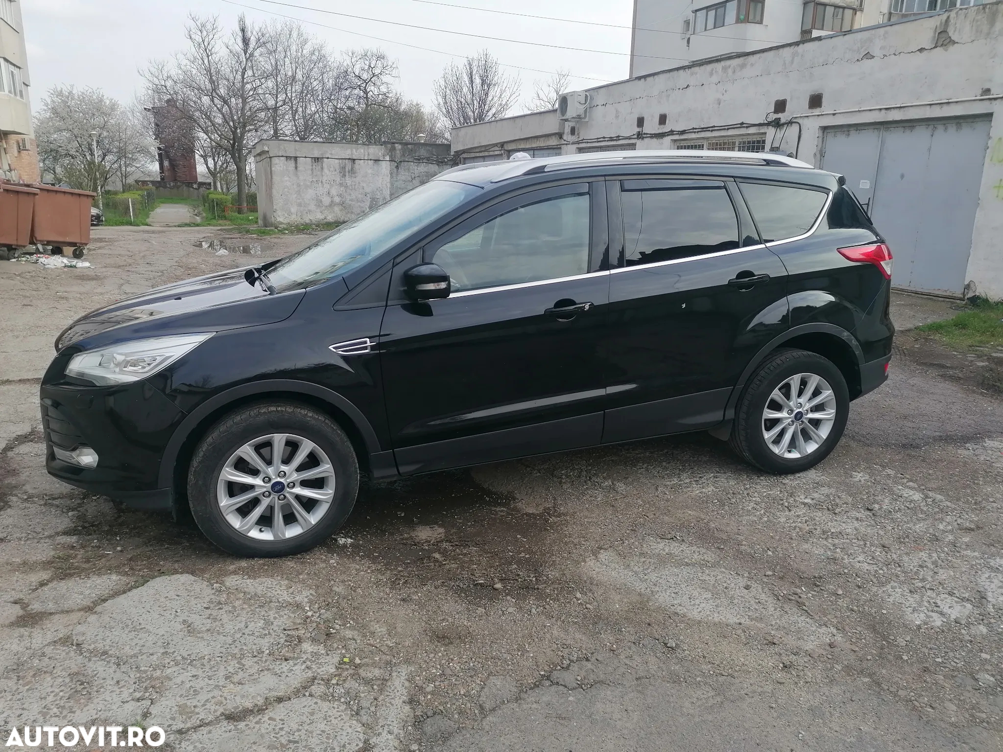 Ford Kuga - 3