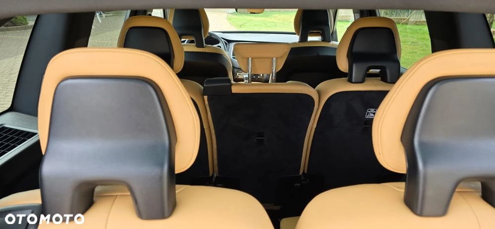 Volvo XC 90 - 25