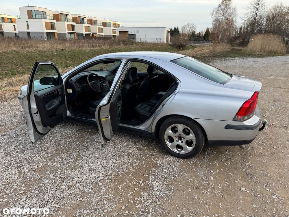 Volvo S60 2.4 D - 6