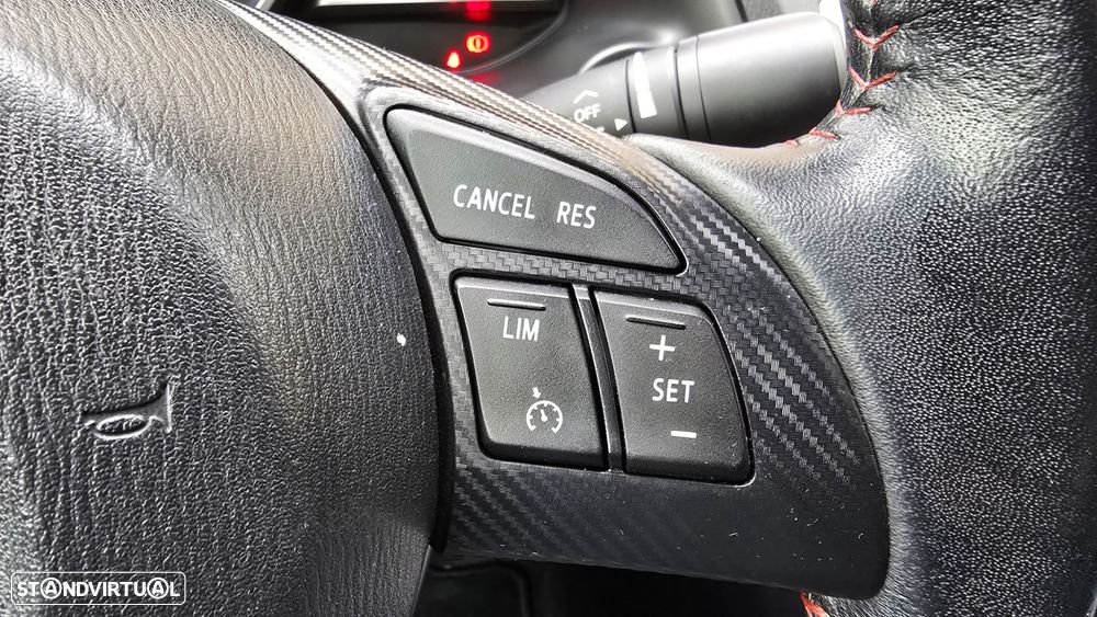 Mazda 3 Hatchback - 15