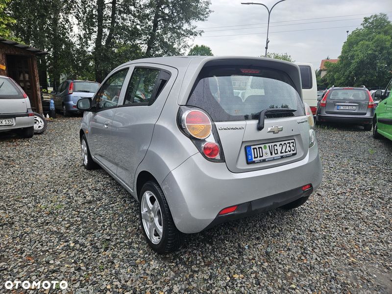 Chevrolet Spark 1.0 LS+ - 11