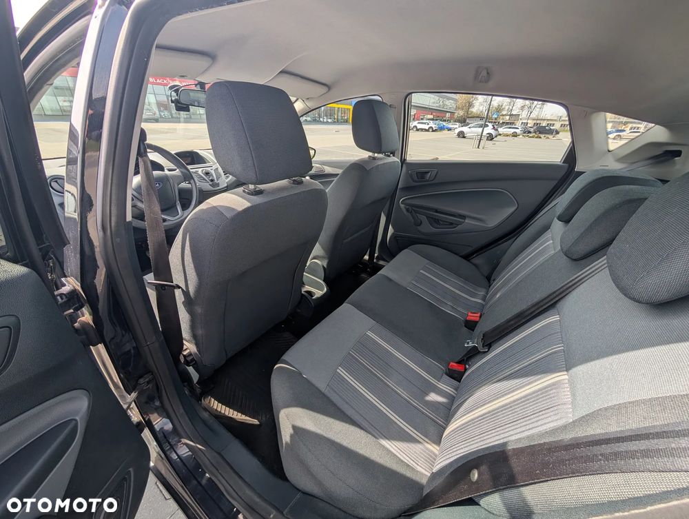 Ford Fiesta 1.25 Trend - 13