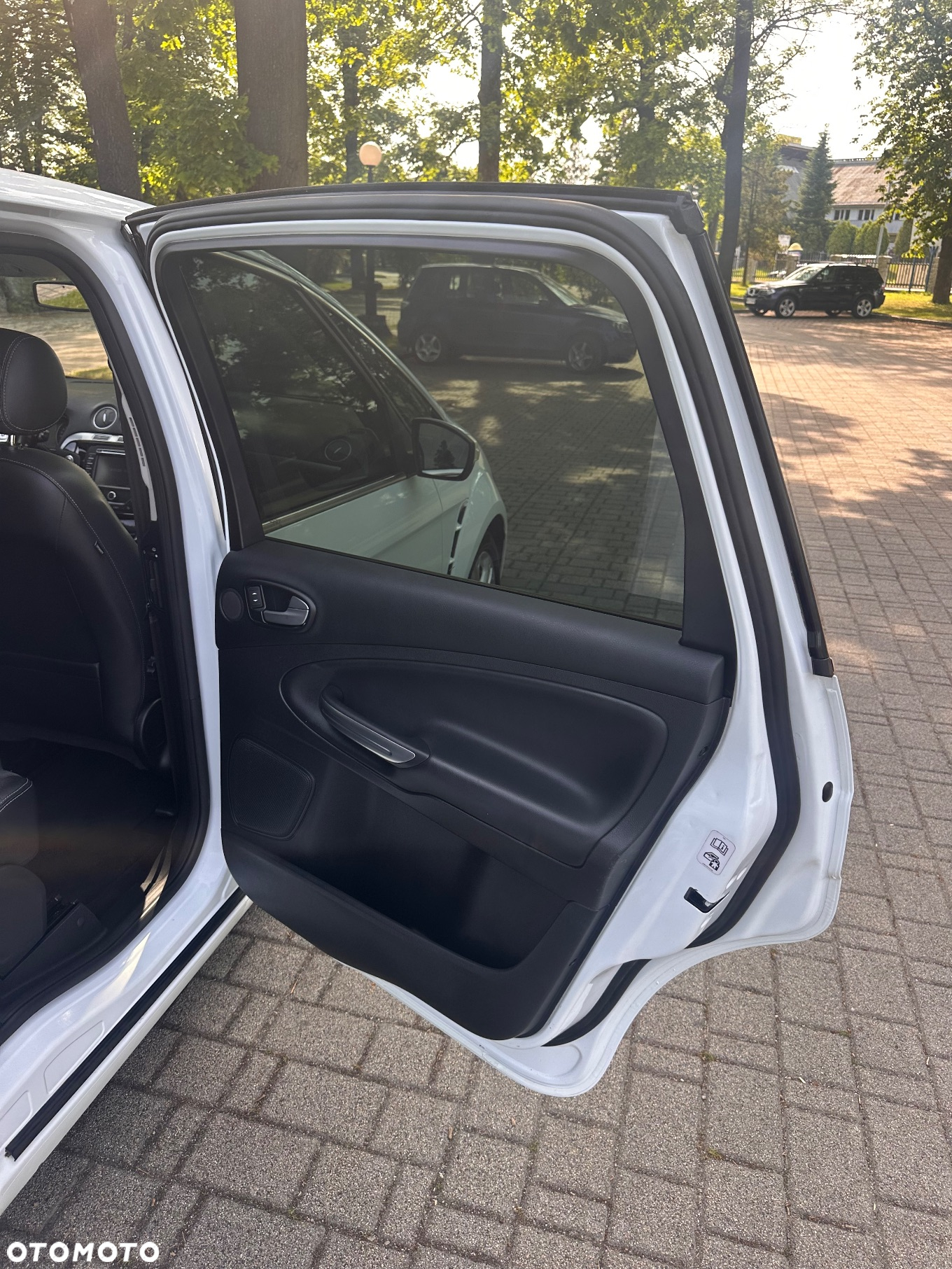 Ford S-Max 2.0 TDCi DPF Titanium - 15