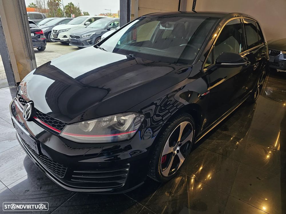 VW Golf GTI Performance BlueMotion - 10