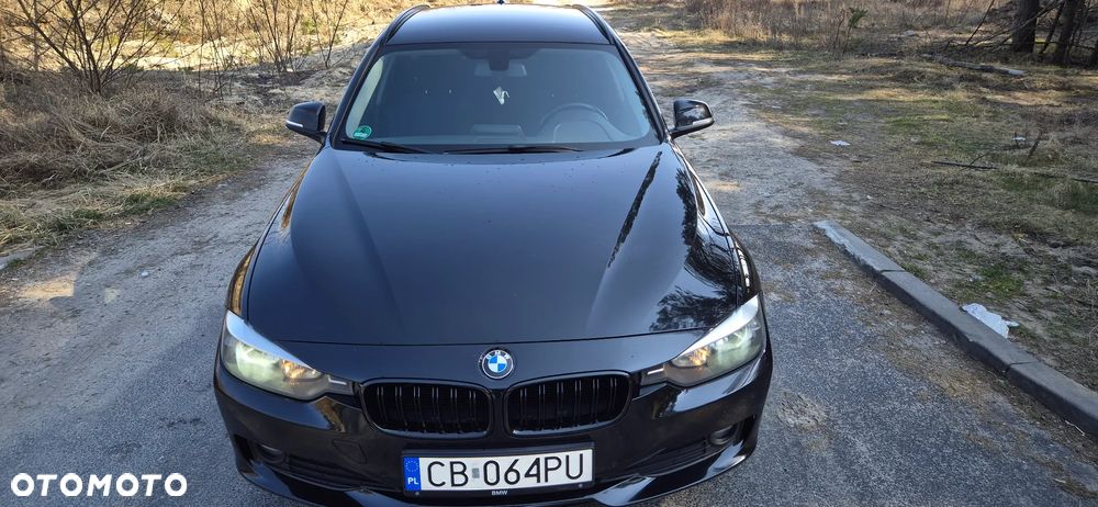 BMW Seria 3 318d - 16