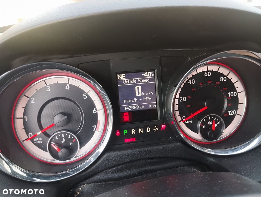 Dodge Grand Caravan 3.6 R/T - 29