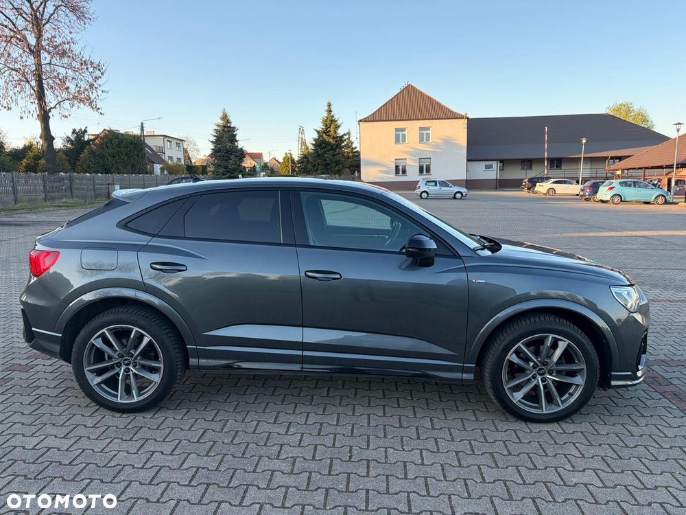 Audi Q3 Sportback - 5