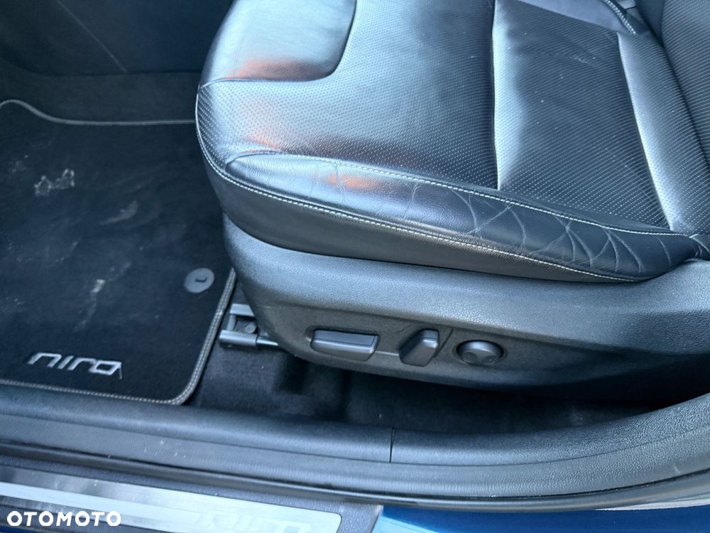 Kia Niro 1.6 GDI Hybrid L Business Line - 22