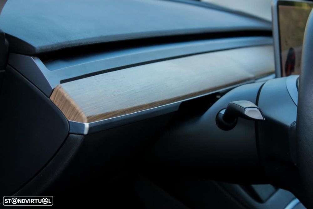 Tesla Model 3 Standard RWD Plus - 26