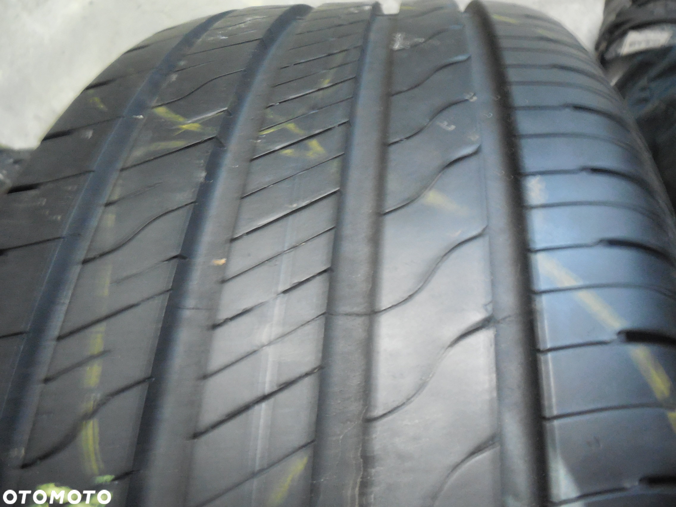 OPONY 225/45R17 GOODYEAR EFFICIENT GRIP PERFORMANCE 2 DOT 4420 / 4819 7.7MM - 4