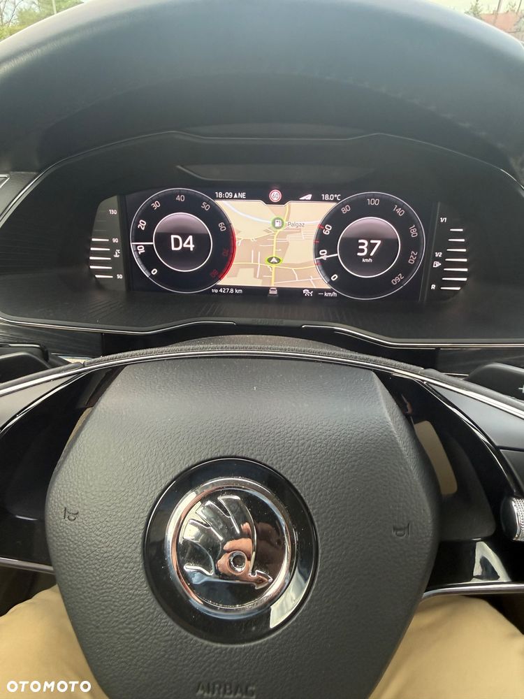 Skoda Superb 2.0 TSI 4x4 L&K DSG - 23