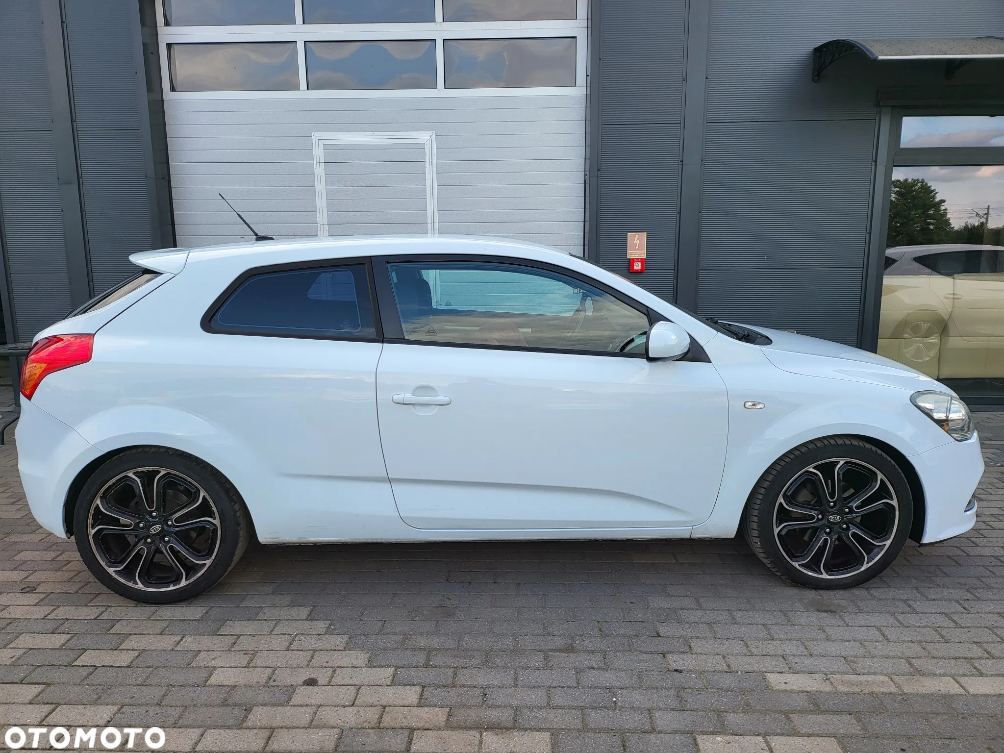 Kia ProCeed Pro_cee'd 1.6 crdi L Euro2012 - 21
