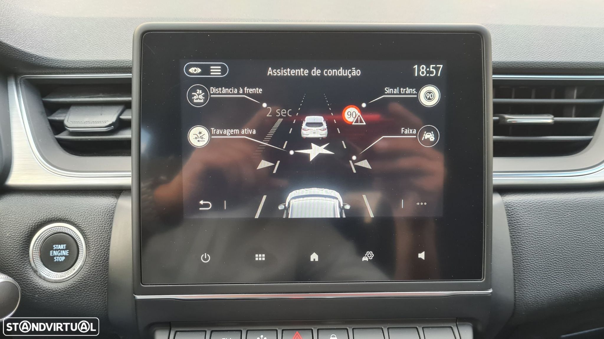 Renault Captur 1.6 E-Tech Plug-In Intens - 25