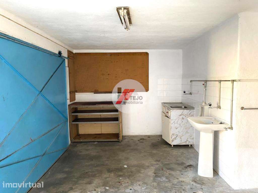 Arrenda I Garagem I 36 m2 I Qta da Lomba - Grande imagem: 5/12
