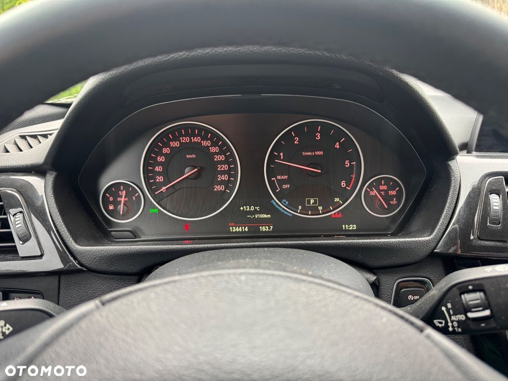 BMW Seria 3 318d M Sport - 1