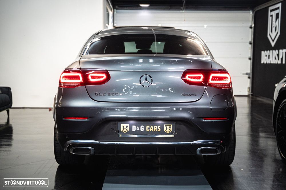 Mercedes-Benz GLC 300 e Coupé 4Matic - 29