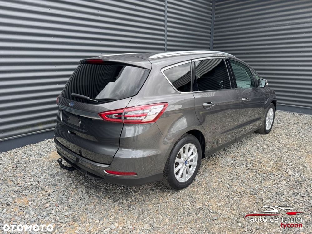 Ford S-Max - 22