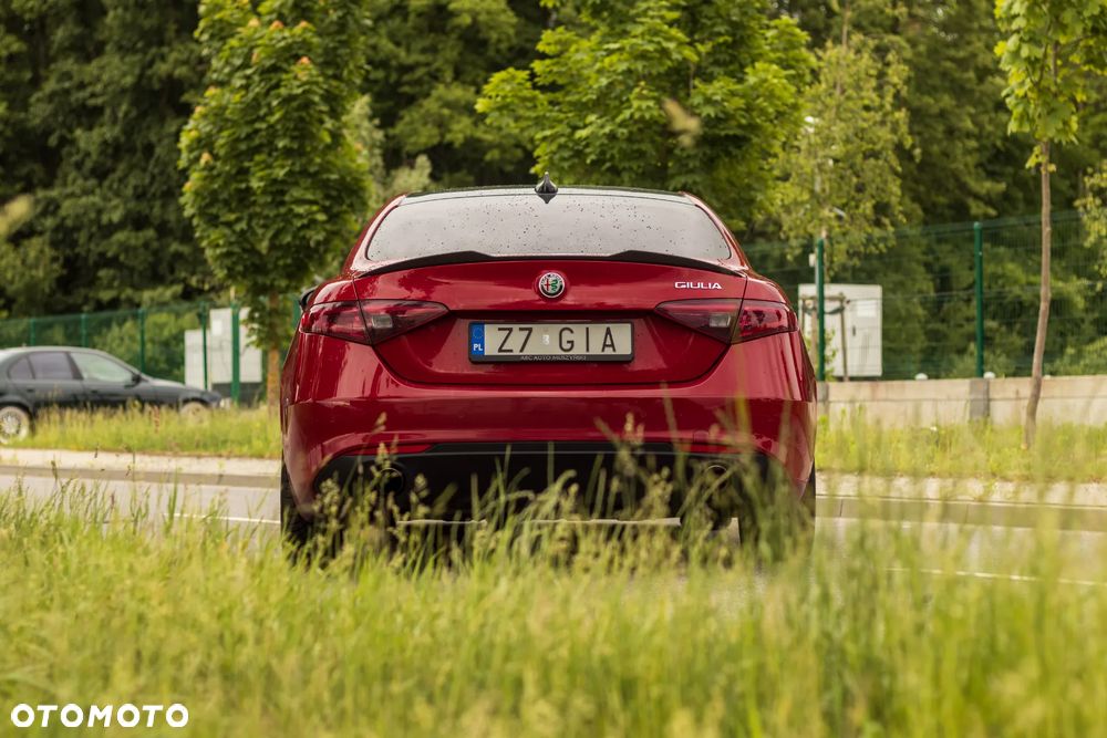 Alfa Romeo Giulia 2.0 Turbo Veloce - 5
