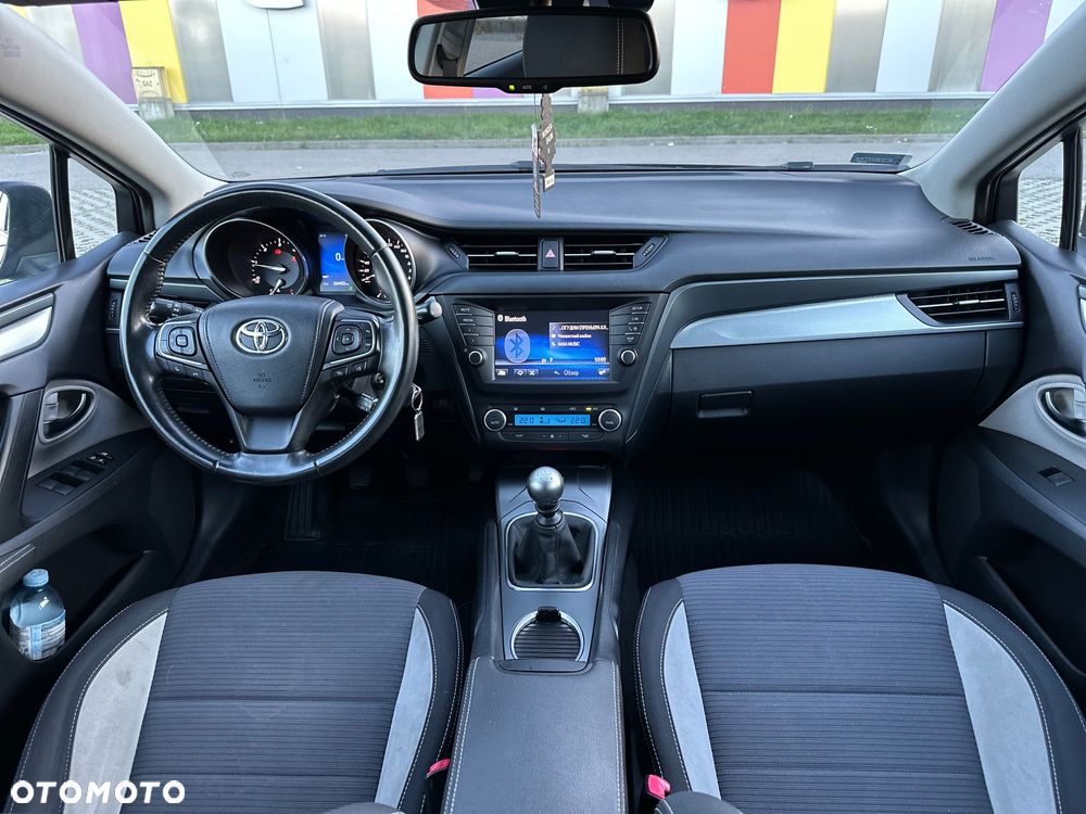 Toyota Avensis 2.0 D-4D Prestige - 14
