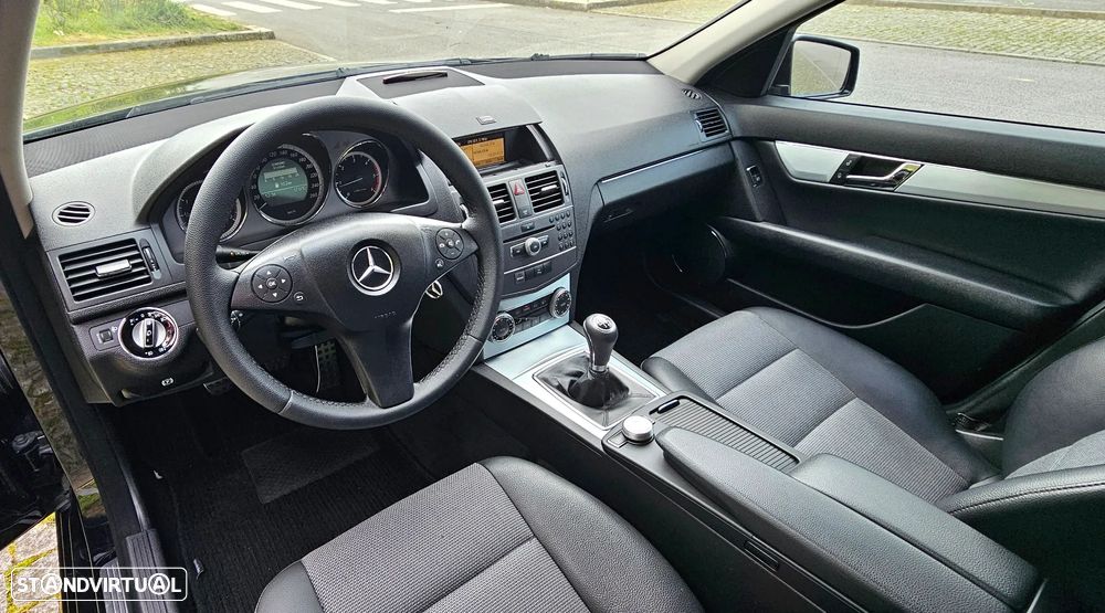 Mercedes-Benz C 250 CDi Avantgarde BlueEfficiency - 24