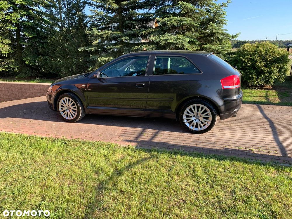 Audi A3 3-drzwiowe 1.6 Ambiente - 26