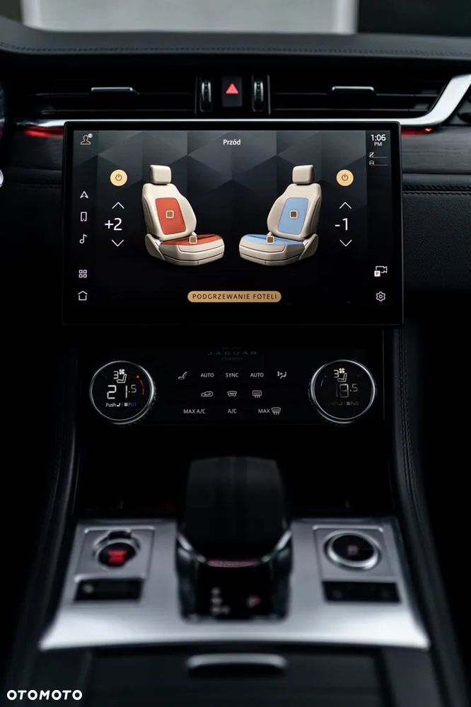 Jaguar F-Pace P250 AWD R-Dynamic Black - 7