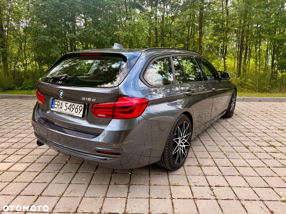 BMW Seria 3 318d Sport Line - 5