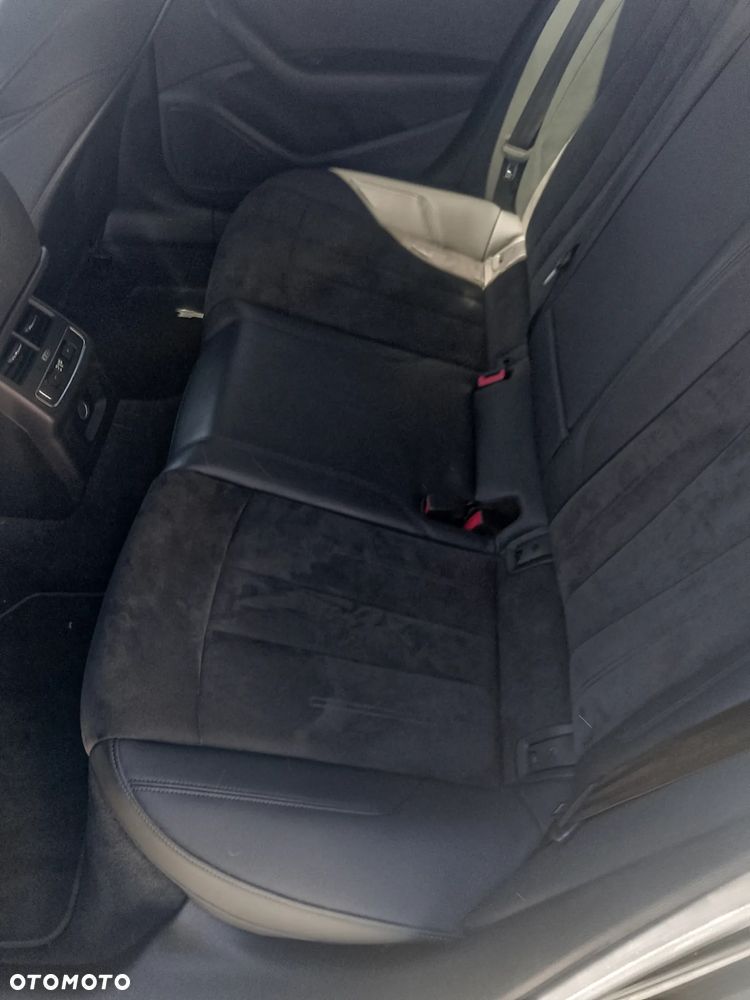 Audi A4 Limousine 35 TFSI S tronic - 16