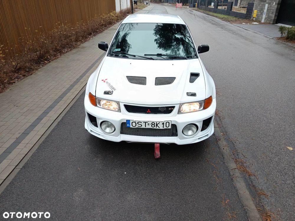Mitsubishi Lancer Evolution - 12
