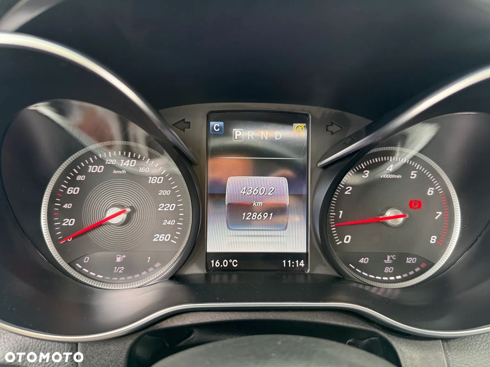 Mercedes-Benz Klasa C 180 7G-TRONIC Exclusive - 16
