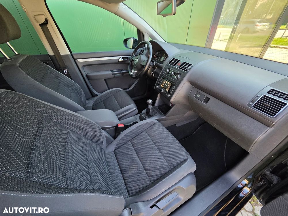 Volkswagen Touran 1.4 TSI STYLE - 8