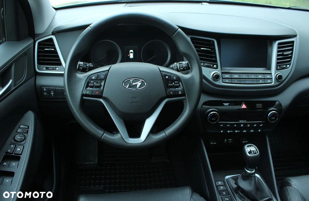 Hyundai Tucson blue 1.7 CRDi 2WD Style - 19