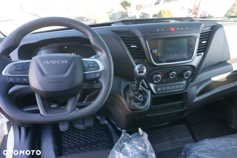 Iveco 35C16 HDS żuraw podwozie skrzynia wywrotka - 8