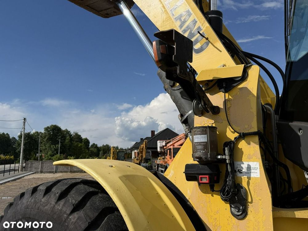 New Holland W170B 15ton  Waga Centralne Smarowanie Ramie Long Reach - 13
