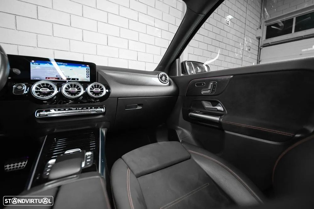 Mercedes-Benz GLA 250 e 8G-DCT AMG Line - 40