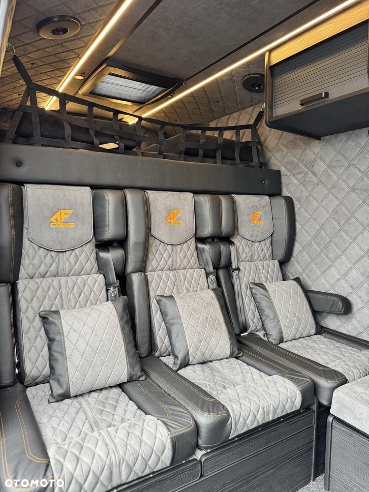 Mercedes-Benz Sprinter - 18