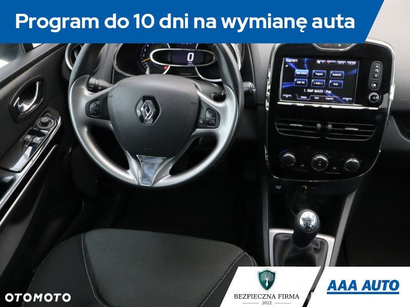 Renault Clio - 9