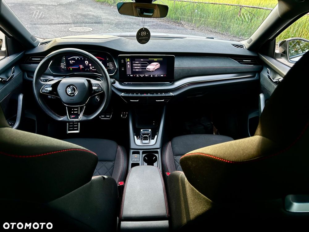 Skoda Octavia 2.0 TDI RS DSG - 9