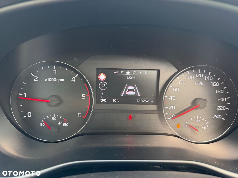 Kia Sportage 2,0 CRDI AWD Platinum - 25