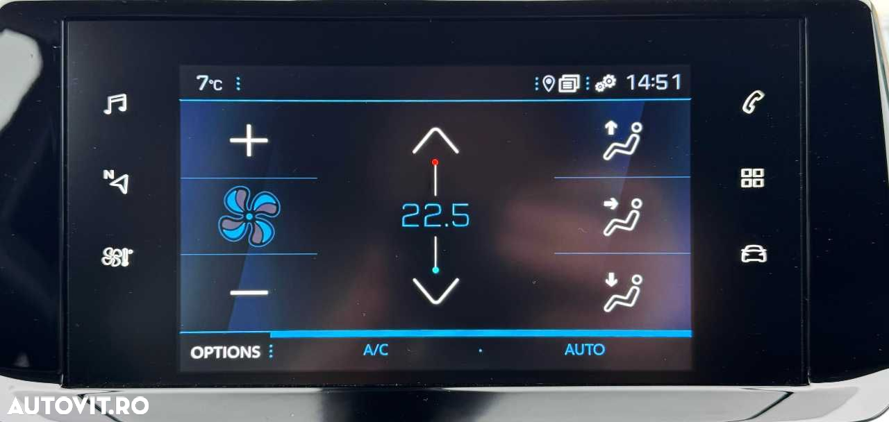 Peugeot 2008 PureTech 130 EAT8 Allure - 26