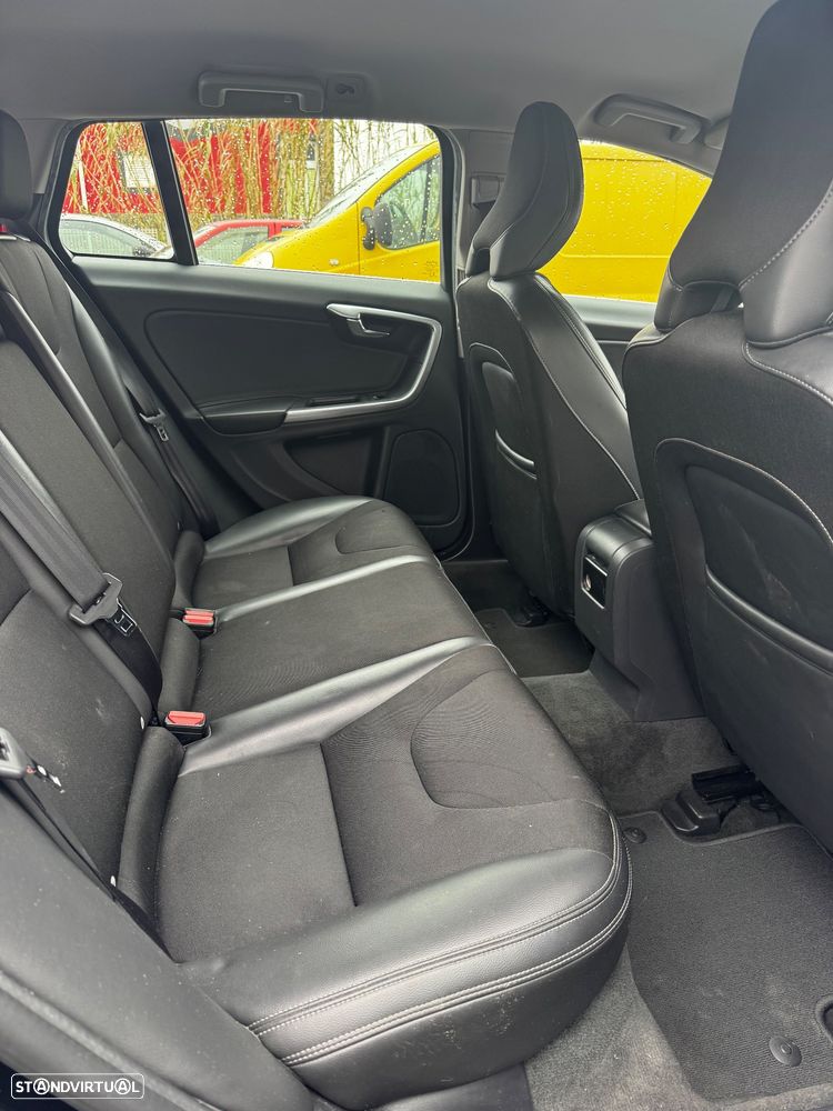 Volvo V60 - 2