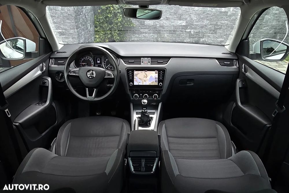 Skoda Octavia 2.0 TDI Ambition - 6