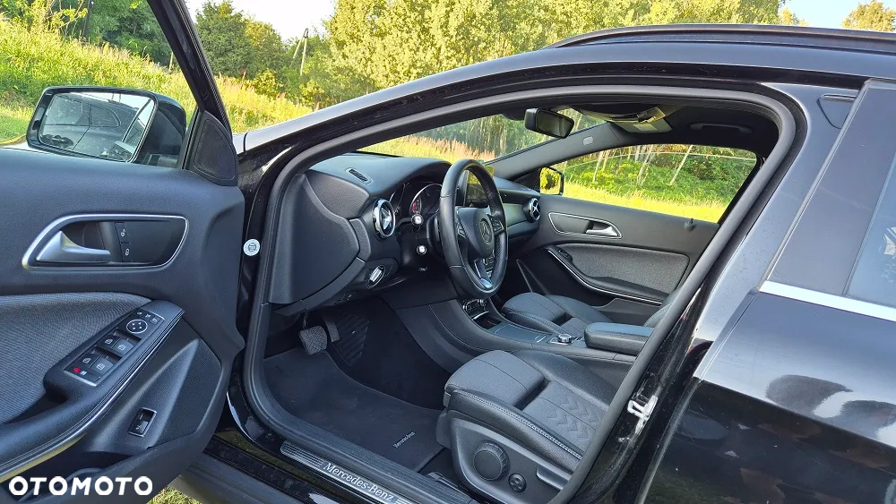 Mercedes-Benz GLA 180 (CDI) d 7G-DCT StreetStyle - 9