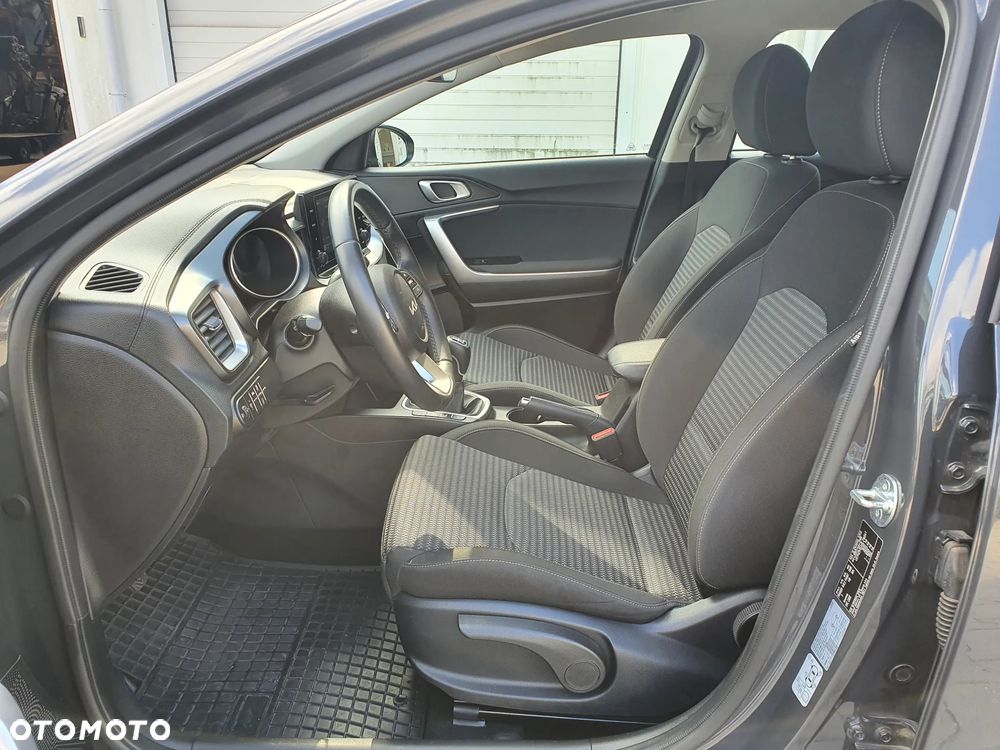 Kia Ceed 1.5 T-GDI M - 26