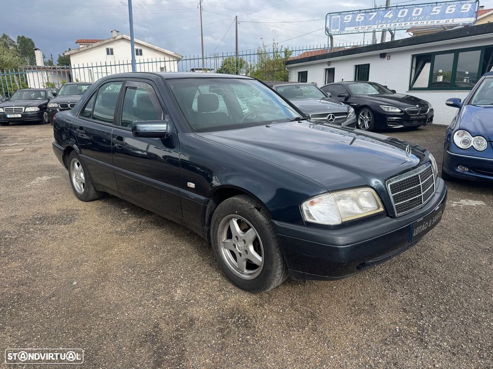 Mercedes-Benz C 220 D Classic - 3