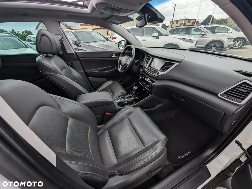 Hyundai Tucson blue 1.7 CRDi 2WD DCT Premium - 25