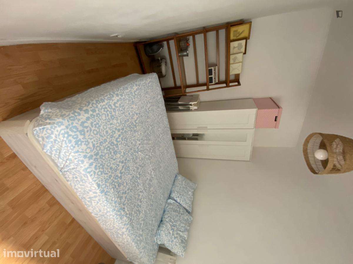Apartamento com 1 quartos - localizado em Linda-a-Velha Lisbon - Grande imagem: 2/11