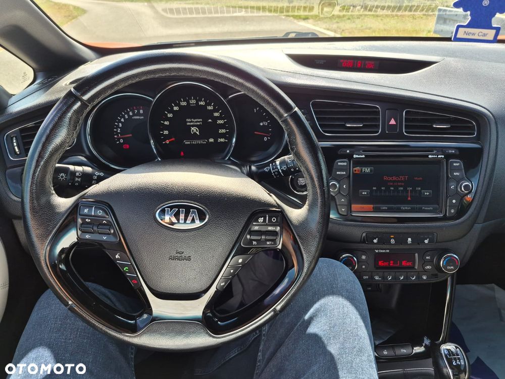 Kia Ceed 1.6 GDI Platinum Edition - 4