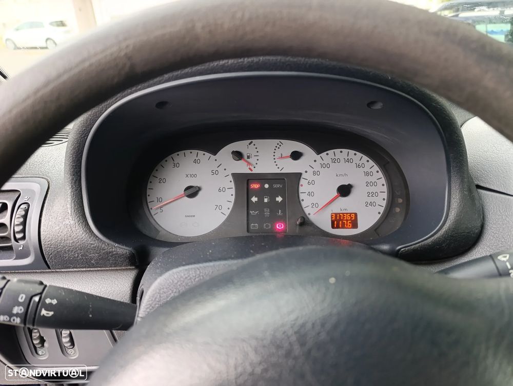 Renault Clio 1.2 MTV - 5